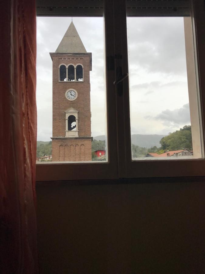 Al Campanile Centro Storico Ampio Luminoso E Panoramico Appartamento Trilocale Carsoli Kültér fotó