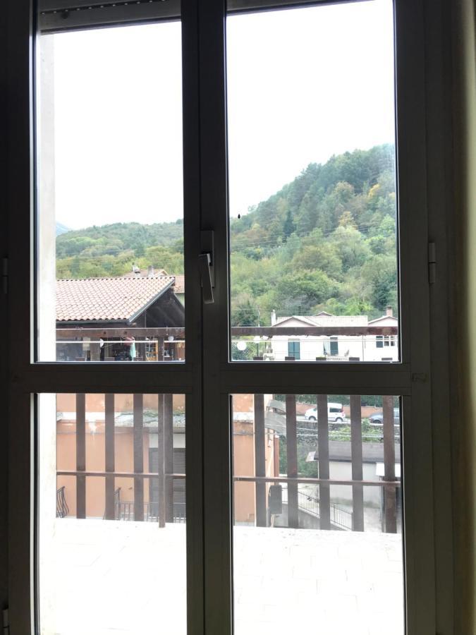 Al Campanile Centro Storico Ampio Luminoso E Panoramico Appartamento Trilocale Carsoli Kültér fotó